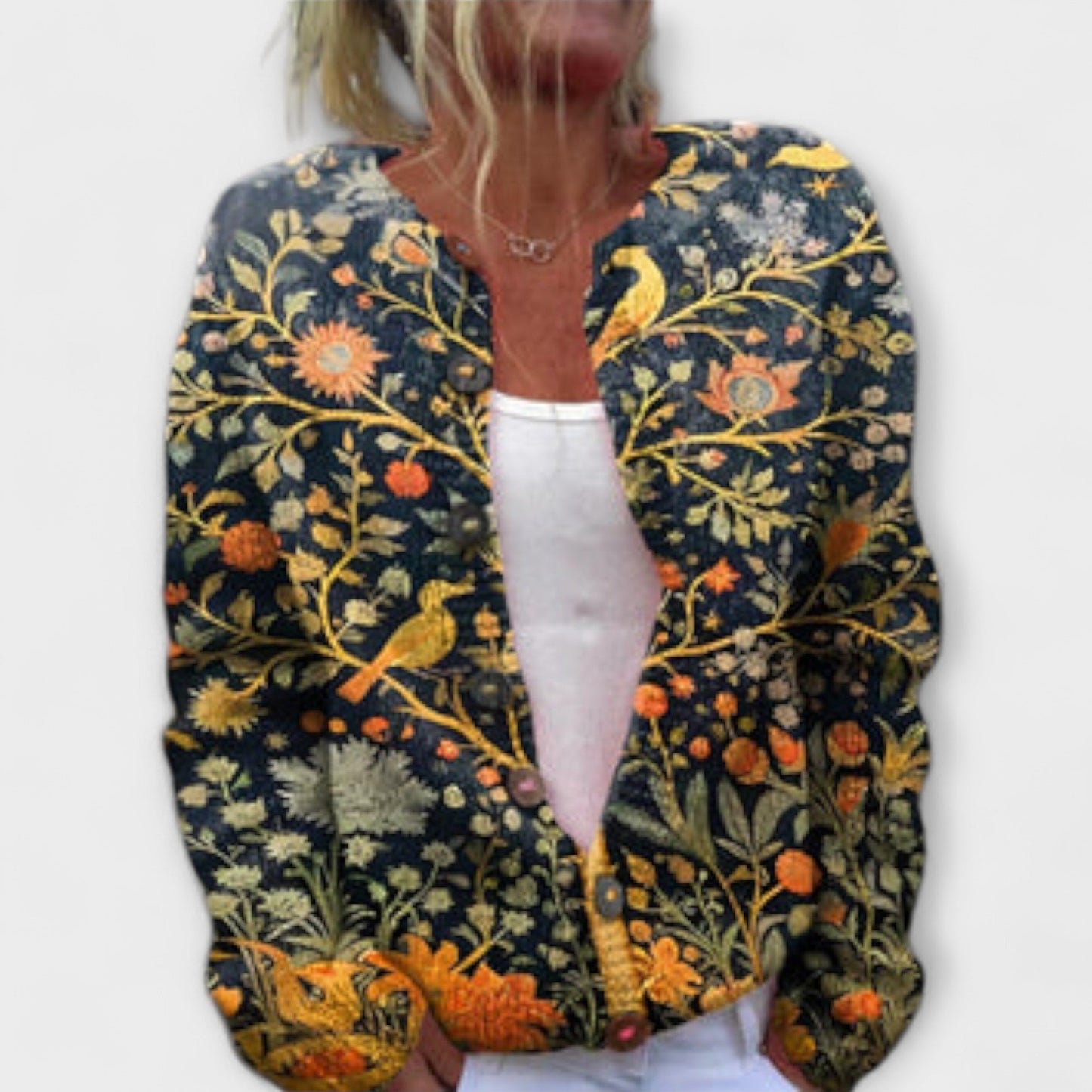 Ylvi – Cardigan with Floral Elegance