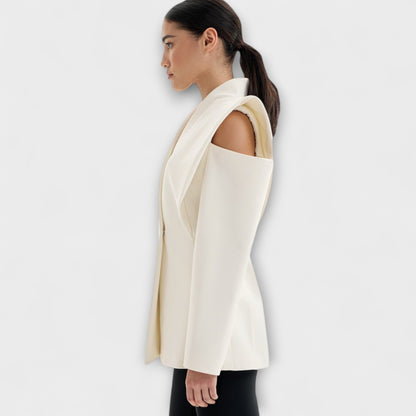 Valeria - Sculptural Shoulder Blazer