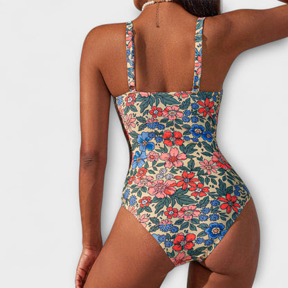 Wendy – Swimsuit with Floral Pattern and Halter Neckline